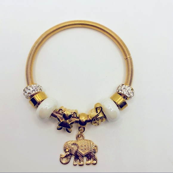 Bracelet Elephant in gold tone. ADORABLE! - Picture 8 of 10